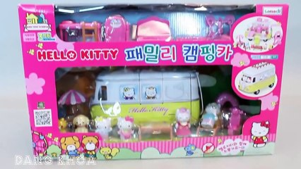 Gia đình mèo Hello Kitty đi cắm trại trên với xe ô tô đa năng rất vui vẻ