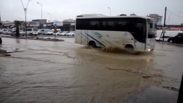 Edremit Körfezi'nde Şiddetli Lodos (2)