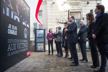 "Debout face à la barbarie" Jean-Christophe Cambadélis inaugure l'expo hommage aux victimes du terrorisme