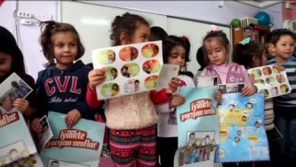 Minik Yüreklerden Suriyeli Çocuklara Yardım