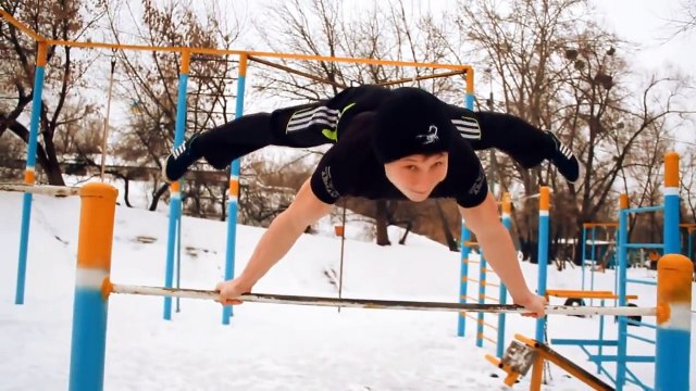 Street Workout Самолёт