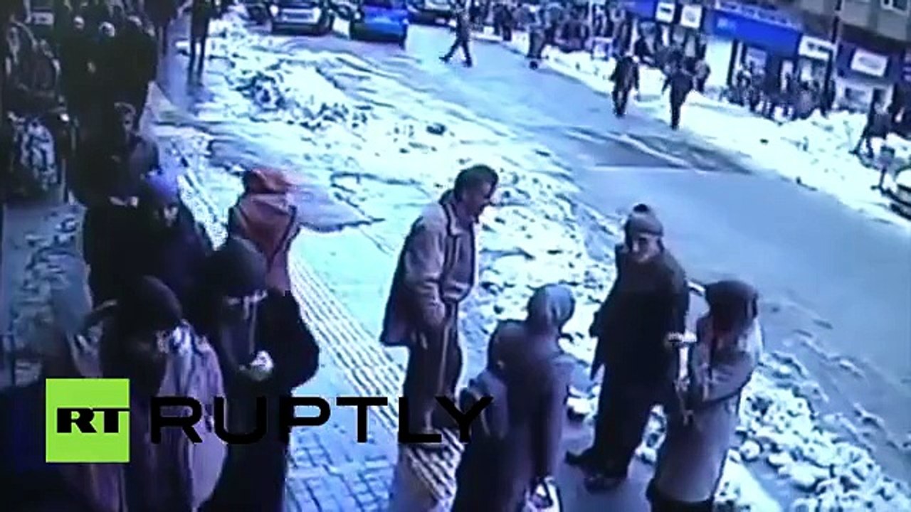 Snow falls off mosque roof severely injuring people in Turkey