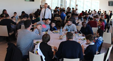 Repas de l'Épiphanie avec les jeunes de Bourneville et de L'Enclos St-François