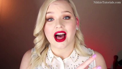 M.A.C RiRi Woo Lipstick: Review & Swatches