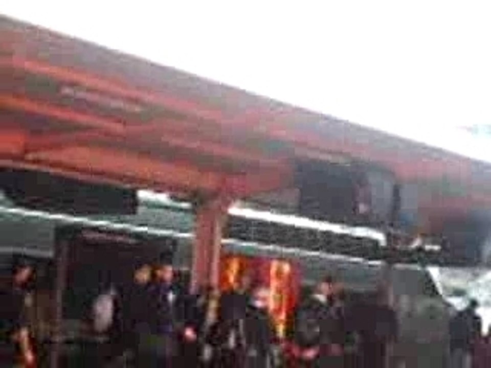 Les joueurs du sco arivent en gare!!!!!!