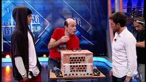 Justin Bieber adivina la carta mágica de Jandro - El Hormiguero 3.0