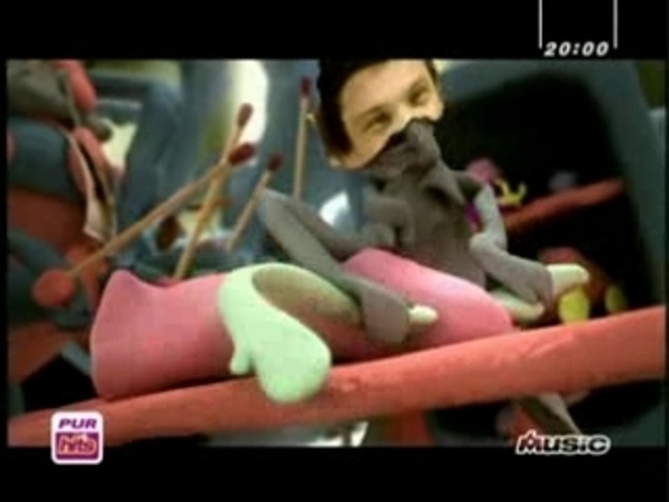 Marc.Lavoine.&.Bambou.-.Dis.Moi.Que.L'Amour.-.Clip.Blueyear