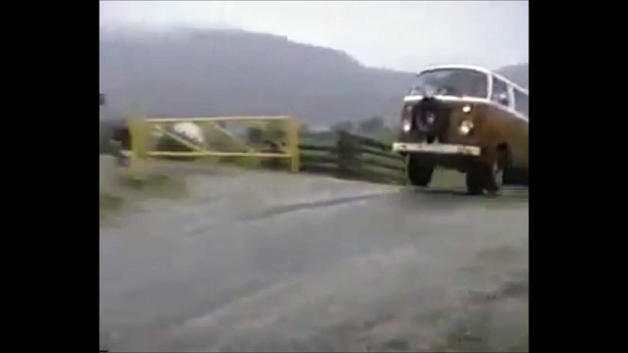 Saute petit combi, saute!