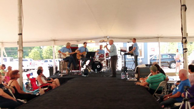 Danny McCorkle sings 'One Broken heart For Sale' Elvis Week 2014