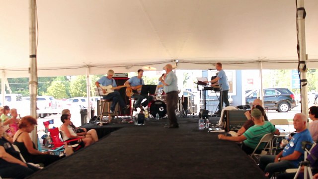 Danny McCorkle sings 'Return To Sender' Elvis Week 2014