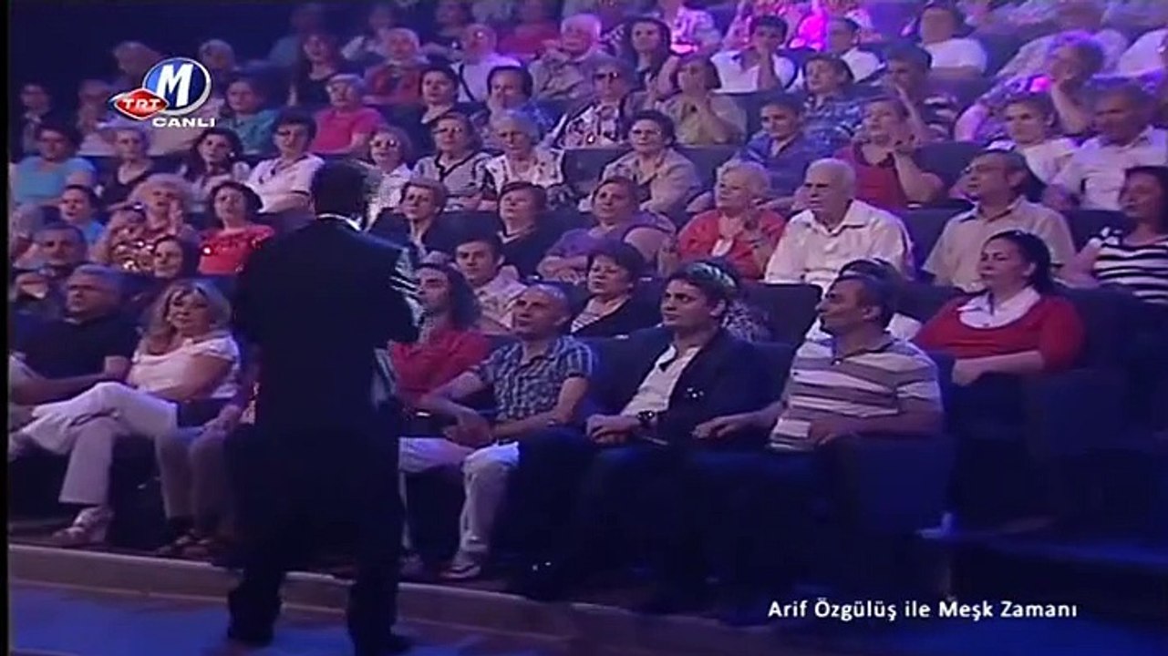 ARİF ÖZGÜLÜŞ - SENİ SESİNİ GÖZLERİNİN RENGİNİ UNUTABİLSEM