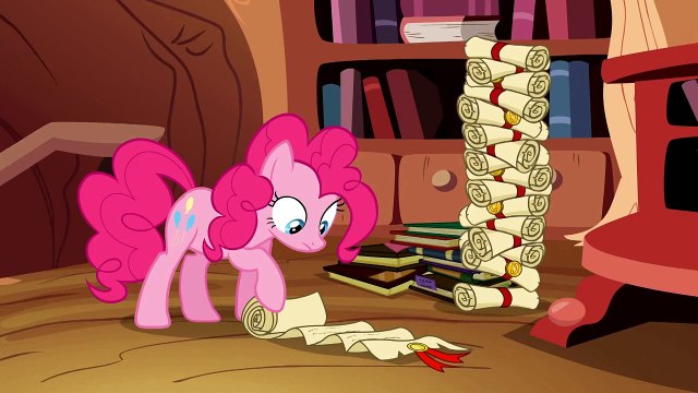 Pinkie Founds Out She Could Be Related To Applejack - My Little Pony: Friendship Is Magic