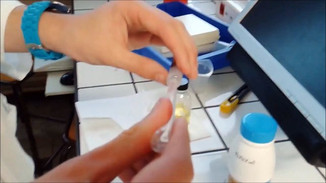 Expériences amusantes avec la tension superficielle