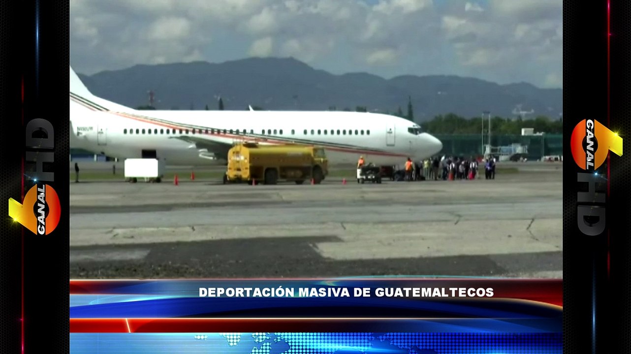 Arriba un segundo vuelo con 13 guatemaltecos deportados