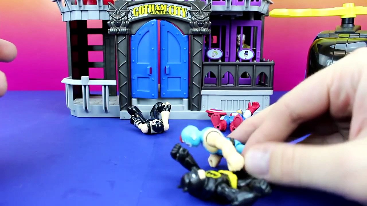 Imaginext Wrestler and Bane take on Gotham City Poilice Batman Captain America DC Superher