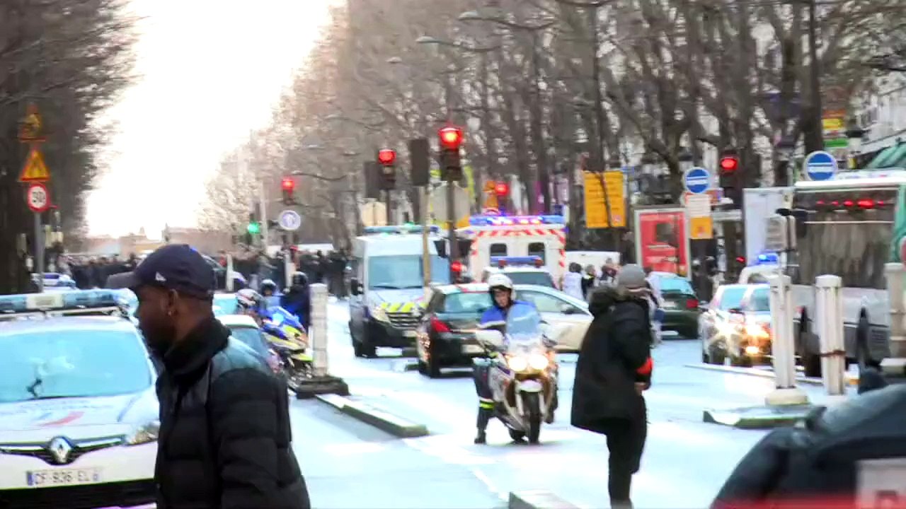 Man shot dead attacking police on Charlie Hebdo anniversary