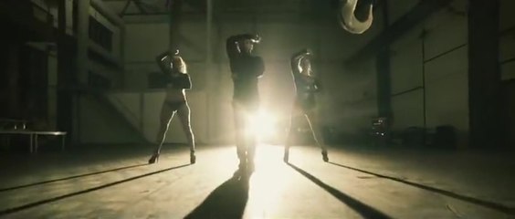 Sean Finn ft. Mr V. - Break It Down