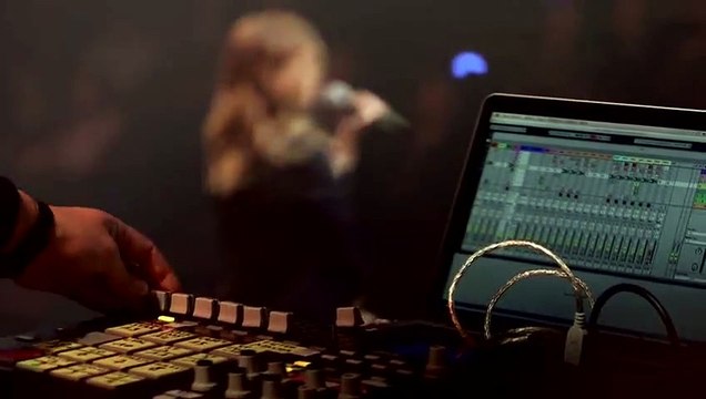 C'est la c'est la iii iii iii iiii