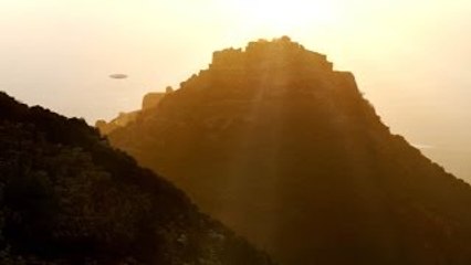 Mysterious UFO flying over Nimrod Fortress ISRAEL - September 2015 !!!