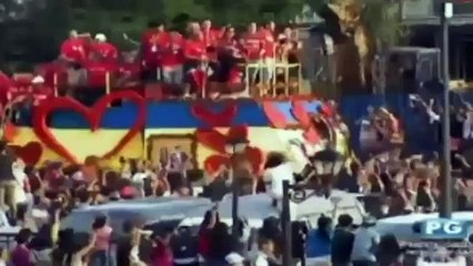 ALDUB My Bebe Love: Metro Manila Film Festival 2015 Parade of Stars