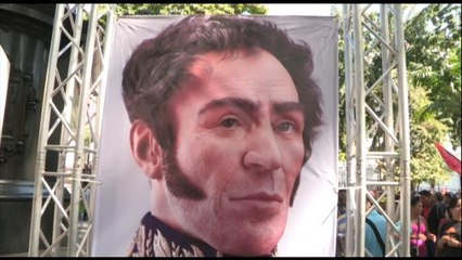 Oficialismo empapelará con imágenes de Chávez y Bolívar centro de Caracas