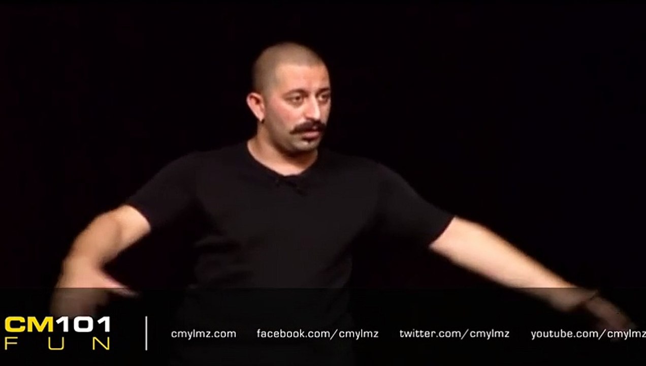 Cem Yılmaz | Benim kocam yapar ameliyatı.