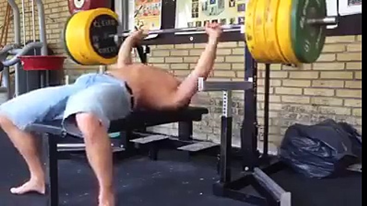 NECK DAY