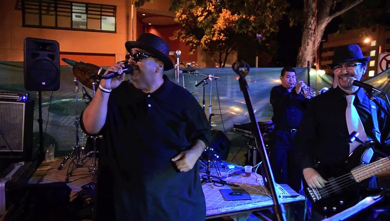 SUENOS Band "Oh, Little Girl" LIVE!