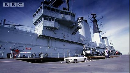 End of the Stig? Super Jaguar Vs Harrier Jet (HQ) Top Gear series 3 BBC