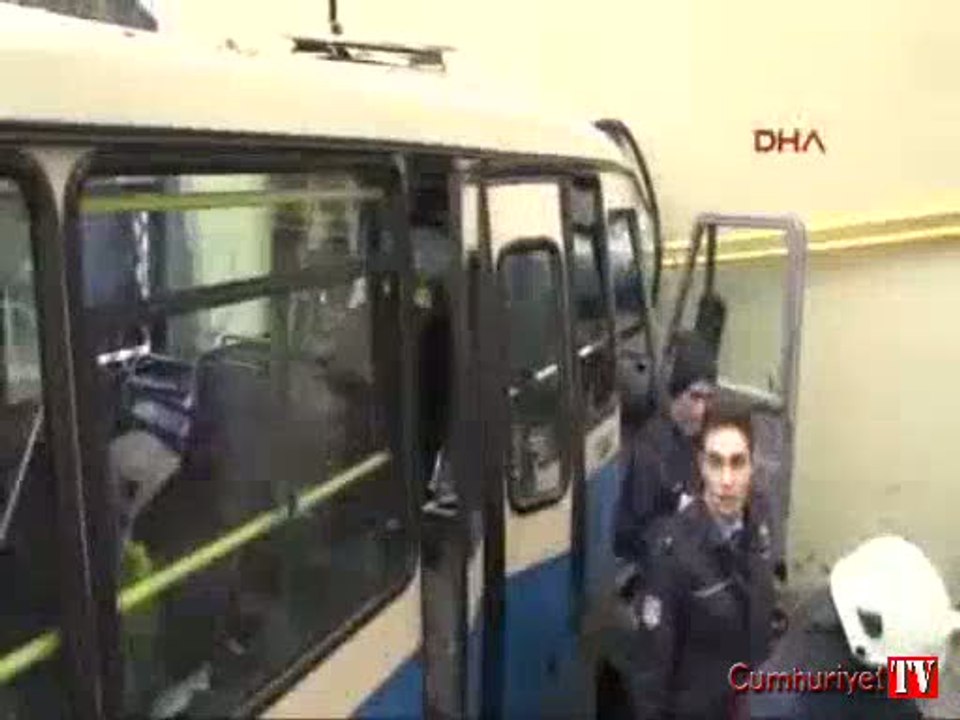 İstanbul'da minibüs kazası
