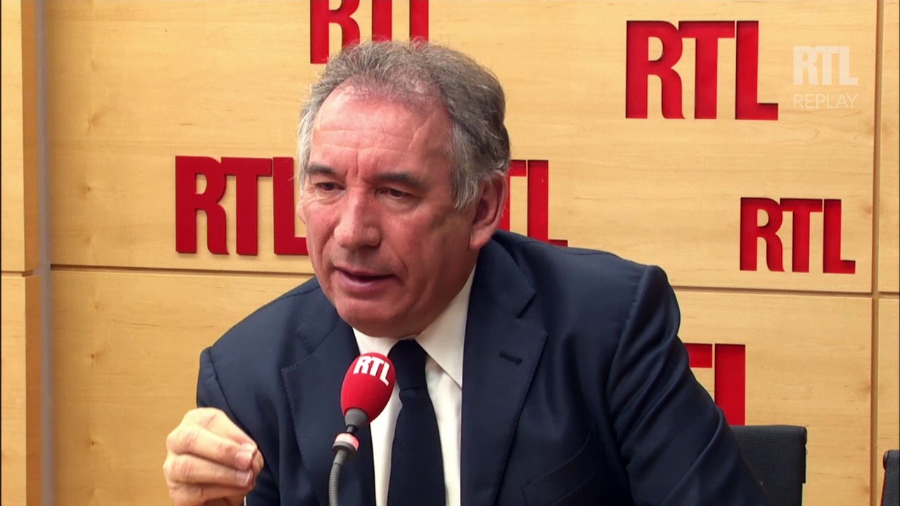 "Alain Juppé me paraît être l'homme qu'il faut pour un nouveau climat politique", affirme François Bayrou