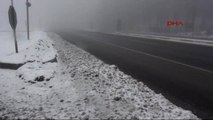 Bolu Dağı'nda Kar ve Sis Ulaşımı Yavaşlattı