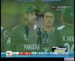 saeed ajmal great bowling vs newzeland