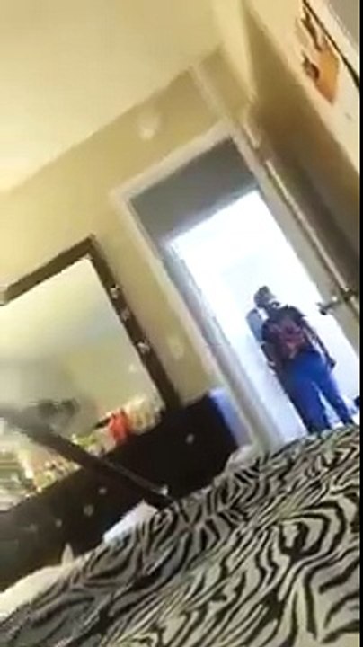 1920phd FGT13 Year Old Argues With Mom Over A Piece Of Paper-7