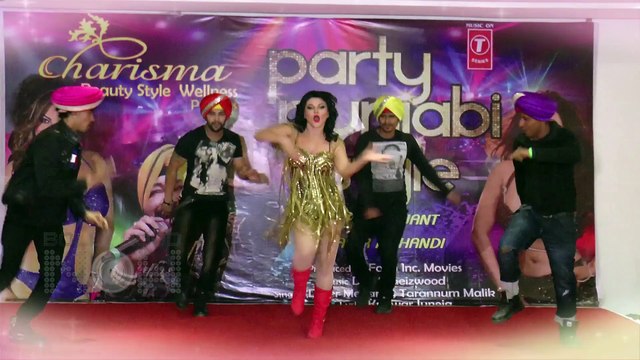 (VIDEO) Rakhi Sawant Hot Performance At A Party | Party Punjabi Style