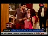 Saarika Aayi Apni Property lene jis se Gusse Mein Romi ne Maara uuse Ghar se Baahar Dhakaa 8 January 2016 Yeh Hai Mohabbatein