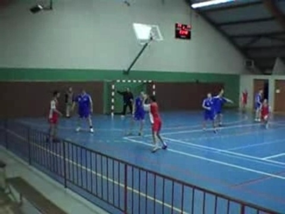 Handball - Nazelles-Chateau renault 4/4