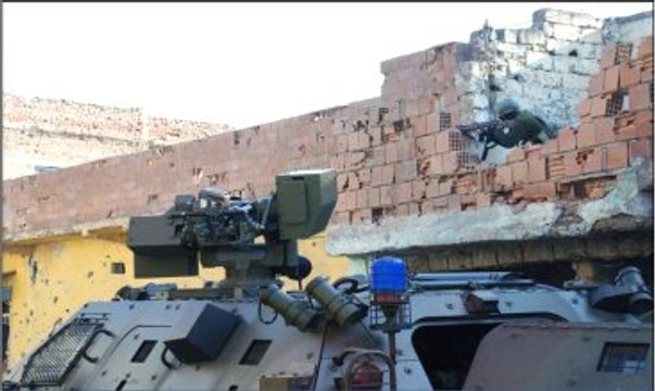 Sur'da Keskin Nişancı Tüfeği ile Saldırı ve Patlama: 6 Asker Yaralı