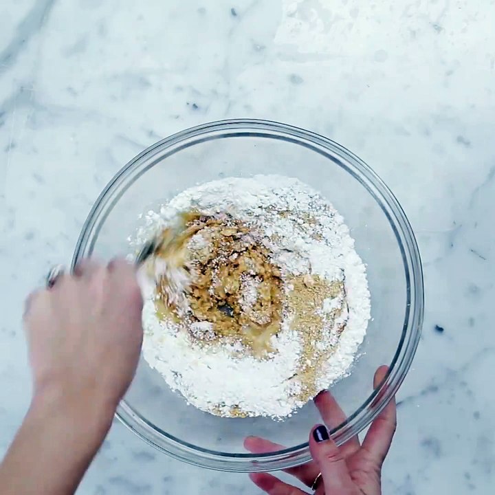 No-Bake Chocolate Peanut Butter Bars