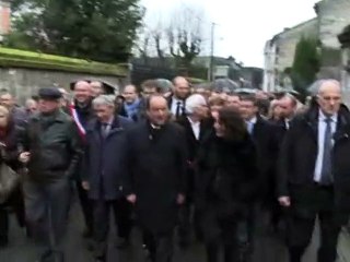 A Jarnac, Hollande proclame sa "fidélité active" à Mitterrand