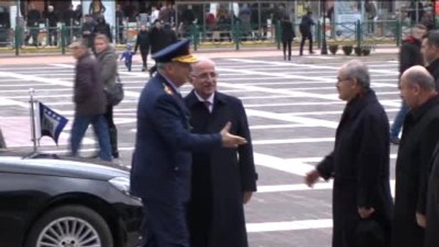 Orgeneral Ünal, Eskişehir Valisi Tuna'yı Ziyaret Etti