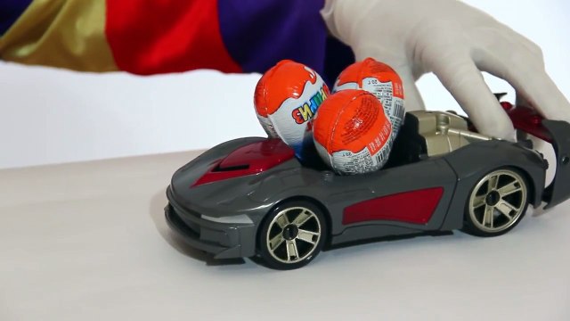 Dima der lustige Clown mit Autos und Kinder Überraschunngs Ei!