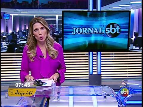 Cachorro é resgatado após ficar uma hora preso dentro de porta-malas