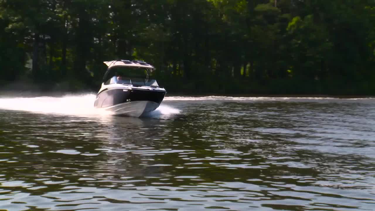 2016 Boat Buyers Guide: Yamaha 242 Limited S E-Series