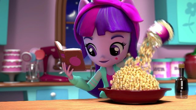 MLP Equestria Girls Minis - Pinkie Pie's Slumber Party Twilight Sparkle