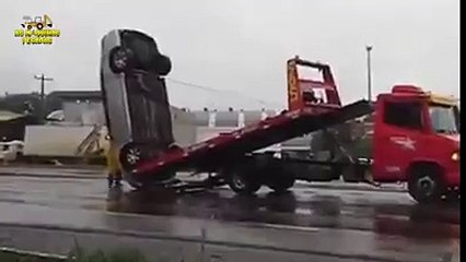 Mas como é que alguém pode rebocar um carro assim?
