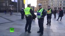 Köln'de Kadın Tacizine Çıplak Protesto