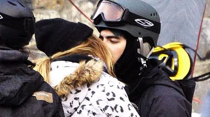 Joe Jonas surpris avec une ancienne concurrente d'America's Next Top Model