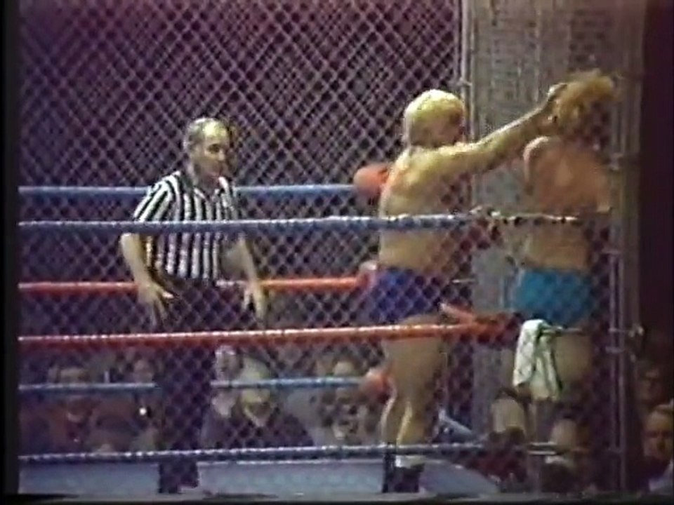 Nick Bockwinkel vs The Crusher (cage match)