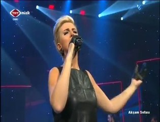 Ayşe İnak Ekiz-Seviyorum Desen De Kanmam Sözüne (Bakmam Yüzüne)